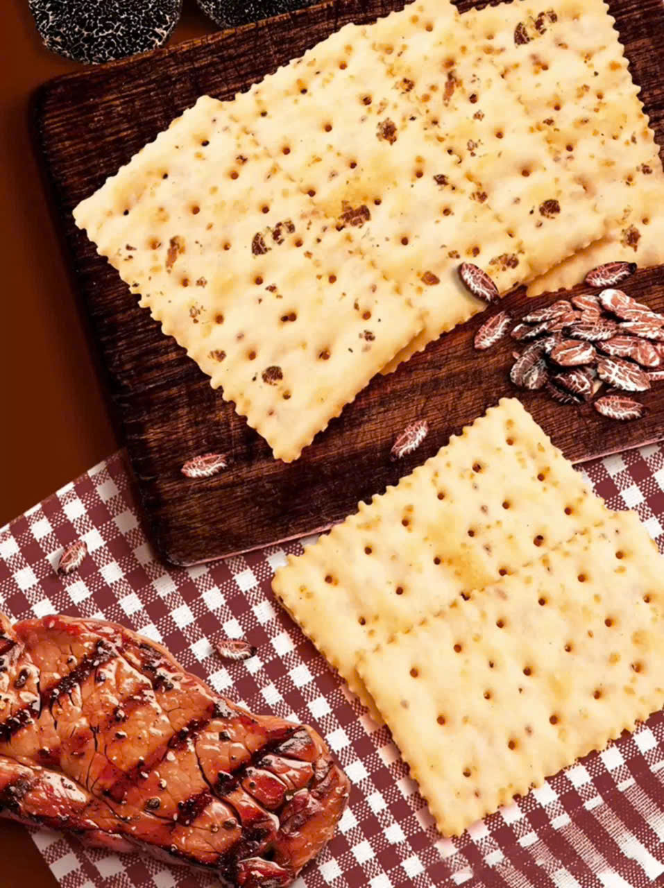 Bánh quy mặn vị bò black truffle soda crackers